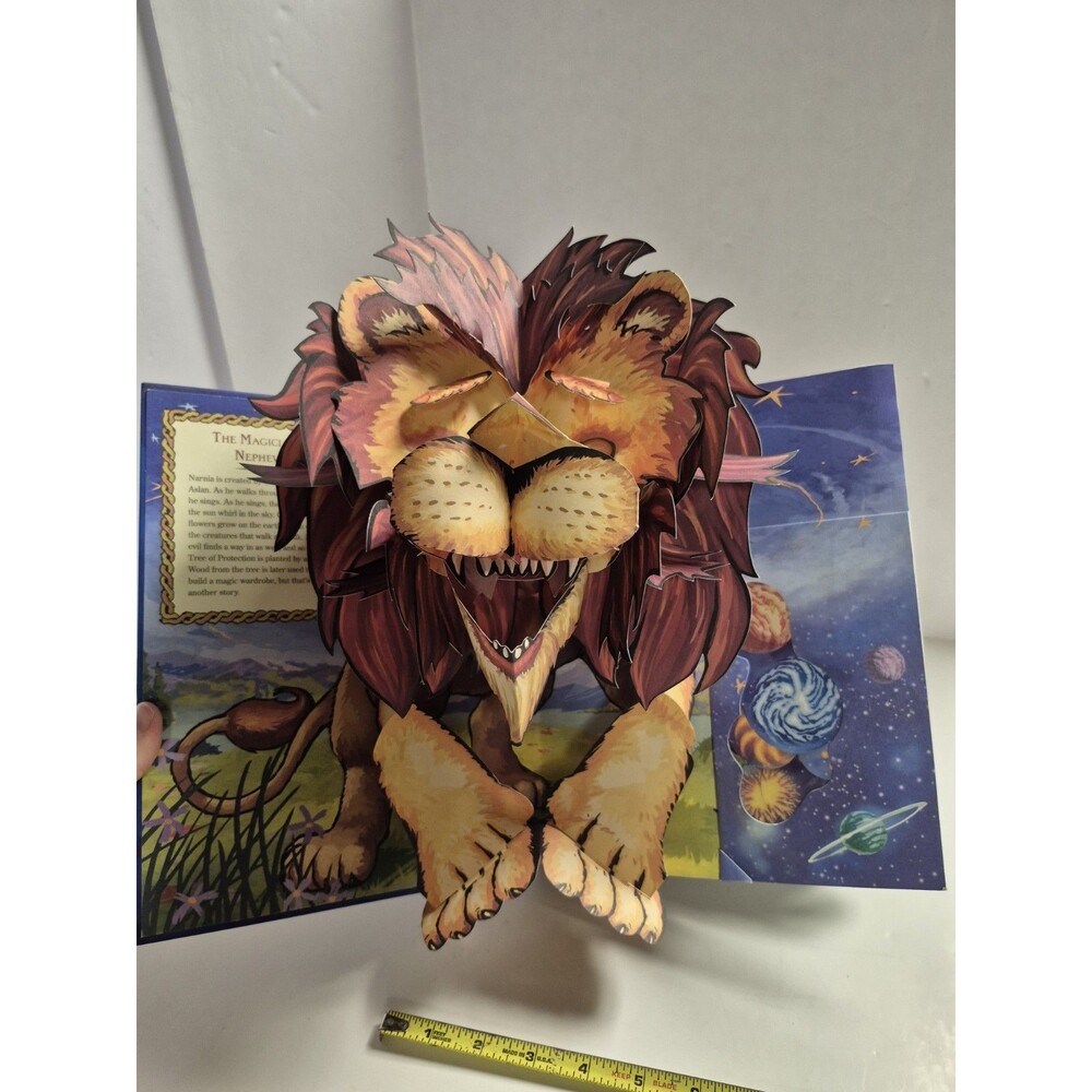 Chronicles of Narnia POP UP Book CS Lewis Robert Sabuda 2007 3D artwork